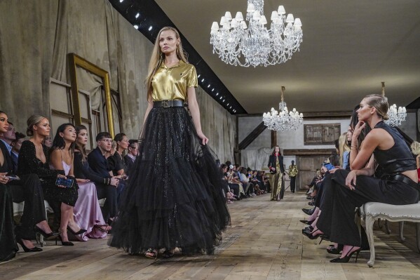 Ralph Lauren Brooklyn Extravaganza: New York Fashion Week Goes Glitzy Again